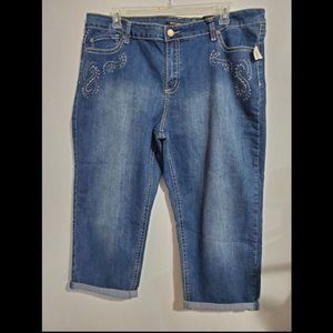 Roz & Ali NWT Capri Jeans